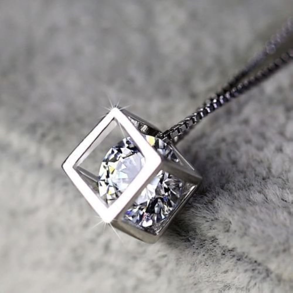 18k ホワイトシェルのエリザベス女王のペンダントAB964 K18 白蝶貝 ホワイトシェル ダイヤ ペンダント YK-BJ034-28
